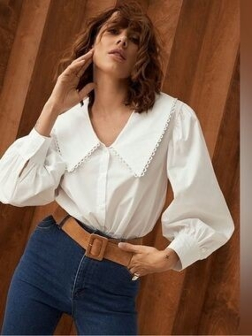 Zara White Button-Front Puff Sleeve Blouse with Scalloped Collar